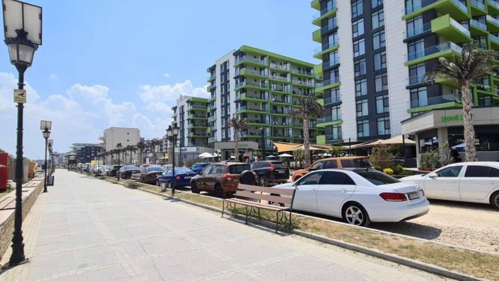 Apartament Rebeca Lux By Alezzi Beach Resort Năvodari Kültér fotó