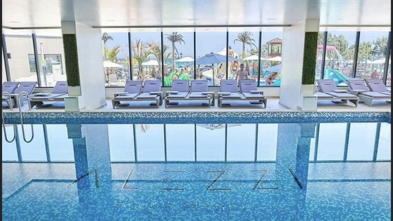 Apartament Rebeca Lux By Alezzi Beach Resort Năvodari Kültér fotó
